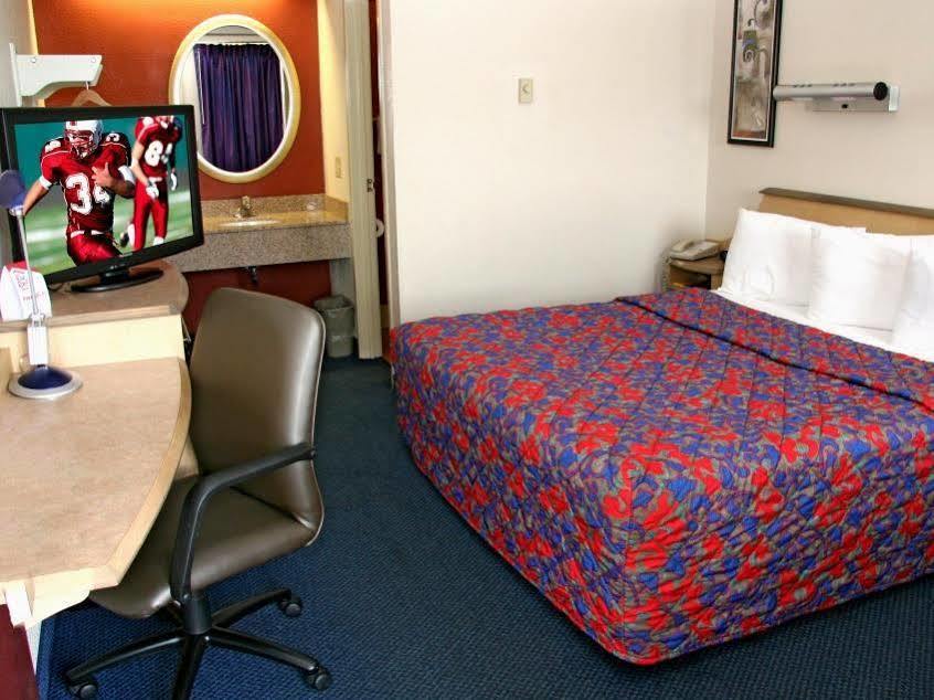 California Inn And Suites, Rancho Cordova Εξωτερικό φωτογραφία