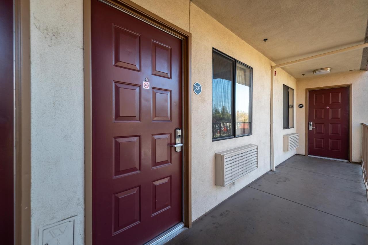 California Inn And Suites, Rancho Cordova Εξωτερικό φωτογραφία